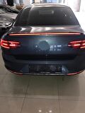 PASSAT B8 IÇIN UYUMLU LED SPOILER  (PIANO BLACK)
