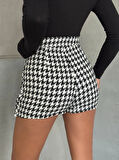 Kapaklı kaşe şort etek siyah beyaz kazayağı h261218