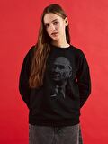 Bisiklet Yaka Atatürk Baskılı Uzun Kollu Kadın Sweatshirt