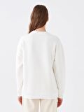 Bisiklet Yaka Nakışlı Uzun Kollu Kadın Sweatshirt