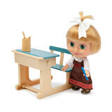 Masha & Koca Ayı 12 CM Masha Bebek ve Kalemli, Silinebilir Tahtası ile Okul Oyun Seti
