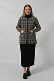Y0661  KADIN SİYAH-KREM  KARELİ DESENLİ  DÜĞMELİ CEPLİ MEVSİMLİK ANNE HIRKASI
