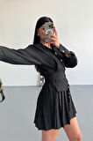 Yonca Moda Evi ÖNDEN GOLD DÜĞMELİ PİLELİ KISA ELBİSE - Siyah