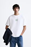 The Champ Bisiklet Yaka Syzygy Yazılı Oversize Beyaz Erkek T-shirt