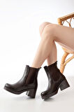 5109-3056 Kahverengi Lastikli Kalın Topuklu Günlük Kadın Bot