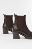 5109-3056 Kahverengi Lastikli Kalın Topuklu Günlük Kadın Bot
