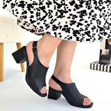 Tandi Siyah Cilt Topuklu Sandalet