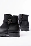 165-204/1 Siyah Toka Aksesuarlı Fermuarlı Günlük Kadın Bot