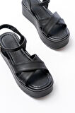 861-1005 Siyah Günlük Çapraz Dolgu Topuk Kadın Sandalet