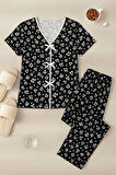 Kadın Siyah Beyaz Kalp Desenli Fiyonklu Kısa Kollu Pijama Takımı