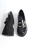 Caro Premium Rugan Siyah Gold Tokalı Kadın Loafer