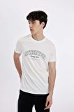 DeFacto Slim Fit Dar Kesim Bisiklet Yaka Baskılı Kısa Kollu Tişört C5674AX24HSER105