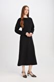 DeFacto Relax Fit Bisiklet Yaka Krep Uzun Kollu Maxi Siyah Elbise D7485AX24WNBK81