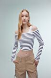 DeFacto Slim Fit Dar Kesim Çizgili Açık Omuz Triko Kazak B7573AX24SPNV31