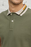 Erkek Haki Slim Fit Dar Kesim %100 Pamuk Kıvrılmaz Polo Yaka Tişört