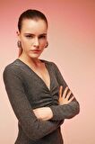 DeFacto Bodycon Basic Düz Vücudu Saran V Yaka Payetli Kumaş Midi Uzun Kollu Elbise B4699AX23WNGR452