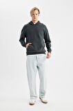 DeFacto Comfort Regular Fit Rahat Kalıp Kapüşonlu Kanguru Cepli Basic Düz Sweatshirt B4446AX24SPGN1082