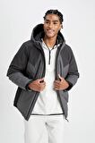 DeFactoFit Termometreli Mont Su İtici Rüzgar Geçirmez Slim Fit Dar Kesim Kapüşonlu Fermuarlı A2756AX24WNBK81