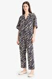 DeFacto Carrot Fit Zebra Desenli Modal Kumaş Pantolon Çift Cepli Yüksek Bel Düz Paça E6360AX25SPBK81
