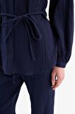 DeFacto Relax Fit Basic Düz Bağcıklı Müslin Uzun Kollu Tesettür Gömlek Tunik E1107AX25SPNV31