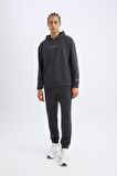 DeFactoFit Standart Fit Kapüşonlu Arma Baskılı Kanguru Cepli Skuba Dalgıç Kumaş Sporcu Sweatshirt D1892AX24AUAR231