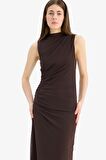 Bodycon Vücudu Saran Yarım Balıkçı Yaka Basic Düz Tül Kolsuz Maxi Elbise