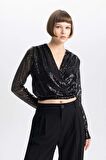DeFacto Crop Wrap Yaka Payetli Uzun Kollu Bluz B6657AX23WNBK81