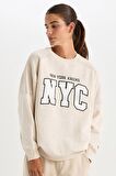 DeFactoFit NBA New York Knicks Oversize Geniş Kalıp Bisiklet Yaka Kalın Sweatshirt D2429AX24AUER123