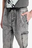 DeFacto Erkek Çocuk Jogger Fit Esnek Bantlı Paça Jean Pantolon D6554A825SPNM18
