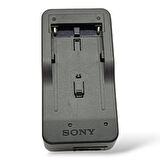 SONY BC-V615 Şarj Cihazı SONY BCV615 NP-F970 NP-730 NP-930 NP-F330 NP-F530 NP-F550 NP-F750 NP-F930 NP-F950 NP-F960 Batarya Uyumlu Şarj Aleti
