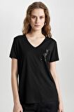 DeFacto Regular Fit V Yaka Kısa Kollu Tişört U3769AZ24SPBK81