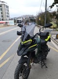 MOTOCAM Benelli TRK 702 X Ön Cam 2024-2026 Model 51cm Füme Renkli 4mm TASARIMLI