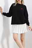 Buyers Butik Kalp Nakışlı Şardonlu Oversize Sweat Siyah - 21621.200.