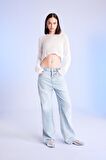 DeFacto Regular Fit Bisiklet Yaka Kroşe Ajurlu Delikli Crop Triko Kazak T4513AZ24AUER103