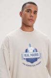 Oversize Fit Bol Kesim Real Madrid Lisanslı Pamuklu Bisiklet Yaka Sweatshirt