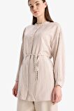 DeFacto Relax Fit Çizgili Uzun Kollu Bağcıklı Gömlek Tunik E5360AX25SPBN287