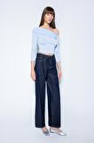 DeFacto Slim Fit Dar Kesim Omuzu Açık Basic Düz Uzun Kollu Bluz D4559AX24AUBE745