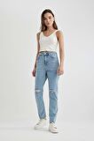 DeFacto Mary Vintage Straight Fit Yırtık Detaylı Yüksek Bel Paça Ucu Kesik Bilek Boy Jean Yıkamalı Pantolon C1317AX24SMNM85