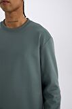 DeFactoFit Standart Fit Bisiklet Yaka Basic Düz Sporcu Sweatshirt E0073AX24WNGN1019