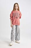 DeFacto Kız Çocuk Oversize Fit Bisiklet Yaka Baskılı Sweatshirt C0571A824SPBR107