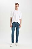DeFacto Pedro Slim Fit Dar Kalıp Normal Bel Dar Paça Jean Pantolon B0398AX24SPNM41