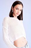 DeFacto Regular Fit Bisiklet Yaka Kroşe Ajurlu Delikli Crop Triko Kazak T4513AZ24AUER103