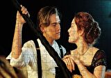 Cakapuzzle  Titanic Jack ve Rose Güvertede Halatlara Tutunuyor Puzzle Yapboz MDF Ahşap