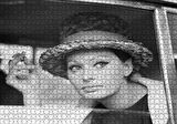 Cakapuzzle  Sophia Loren Otomobilde Puzzle Yapboz MDF Ahşap