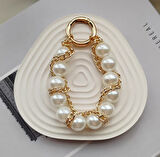 Zarif İnci ve Gold Zincirli Çanta Charmı ve Anahtarlık – Şıklığı Tamamlayan Aksesuar