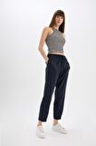 DeFacto Straight Fit Çift Cepli Yüksek Bel Düz Paça Modal Kumaş Pantolon E5962AX25SPNV100