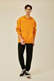 DeFacto Comfort Regular Fit Rahat Kalıp Kapüşonlu Kanguru Cepli Basic Düz Sweatshirt B4446AX24SPOG589