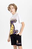 DeFacto Erkek Çocuk NBA Los Angeles Lakers Oversize Fit Bisiklet Yaka Kısa Kollu Tişört C0388A824SMWT34
