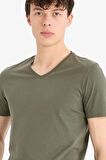 DeFacto Slim Fit Dar Kesim V Yaka Basic Düz Kısa Kollu %100 Pamuk Tişört M7668AZ25SPKH244