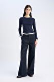 DeFacto Slim Fit Dar Kesim Bisiklet Yaka Ribana Uzun Kollu Tişört E6548AX25SPNV245